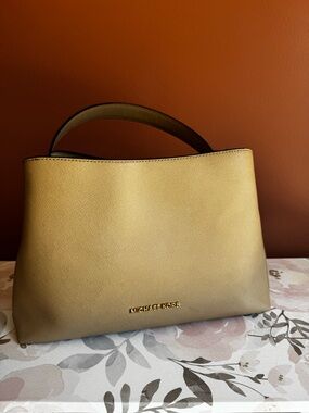 Michael Kors Structured Shoulder Bag + Crossbody Strap – Great Condition